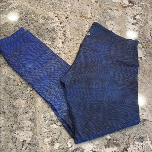 Blue wunder under lululemon crops